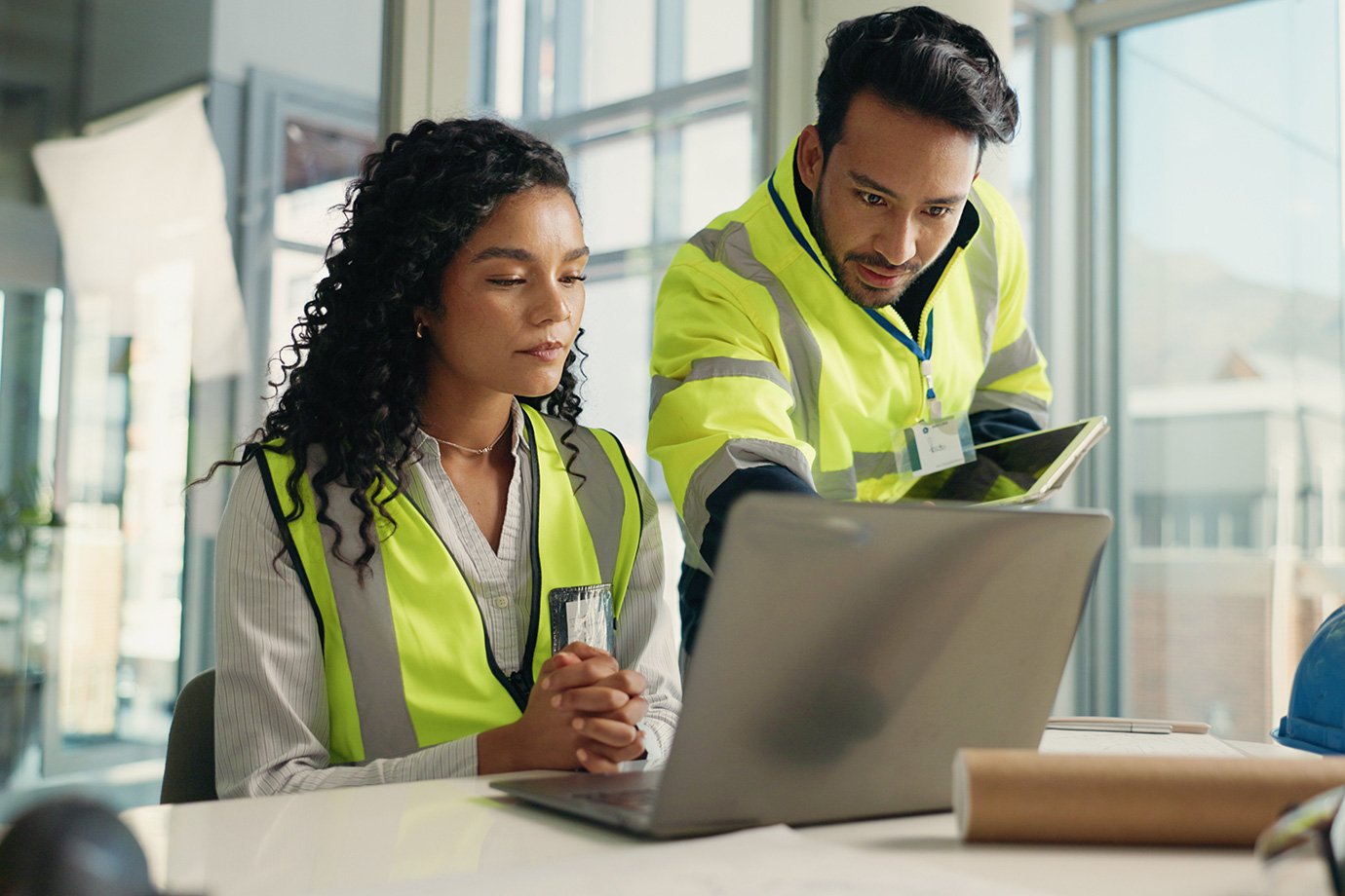 How-to-Encourage-Staff-Engagement---Featured-Image